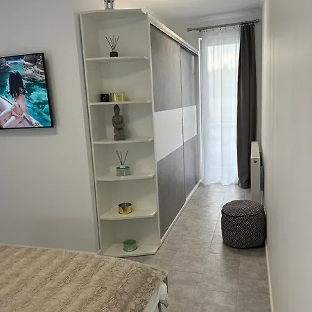 Mamaia Elira Blackxy Apartman Năvodari